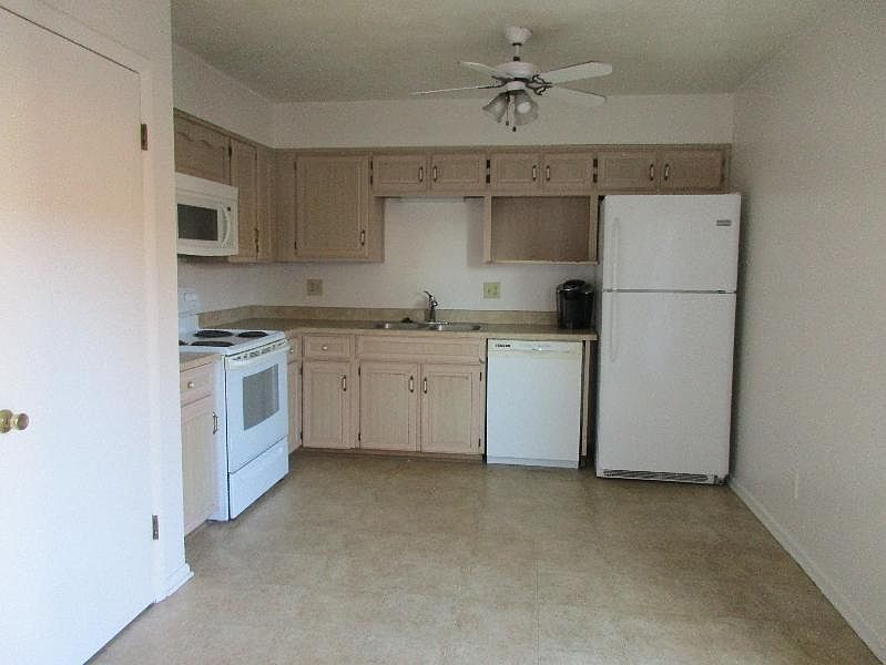 1st image of 1844 Willoway Cir S