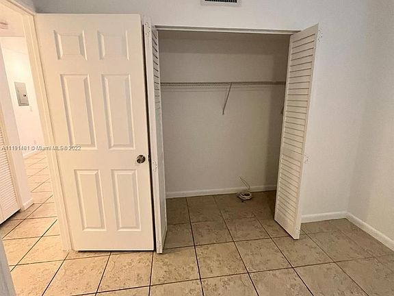 4th image of 3167 Auburn Blvd APT 101
