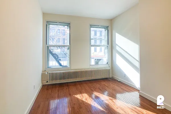 Rented by REZI | media 8