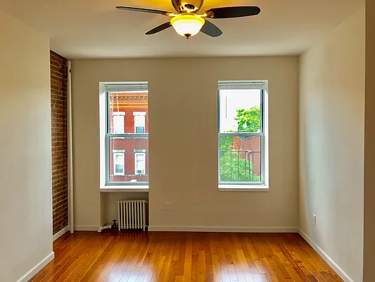 Rented by Nest Seekers International | media 8