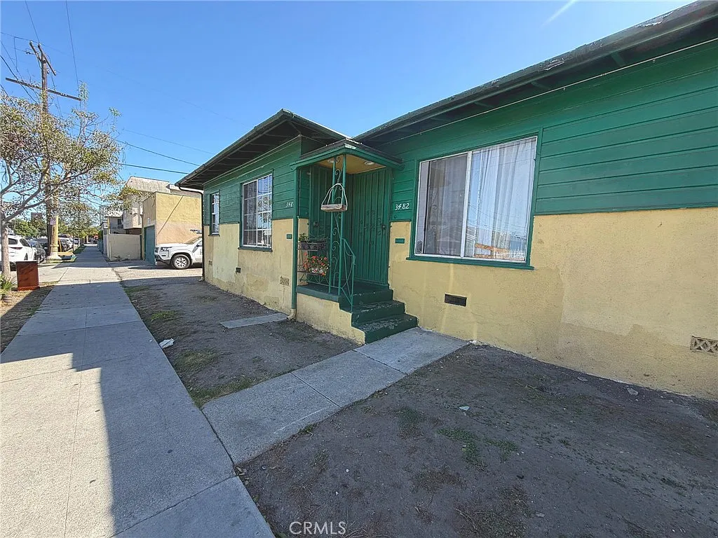 1 bed, 850 sqft, $2,000 — Photo 2