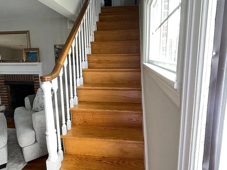 402 Elliger Ave — Photo 17