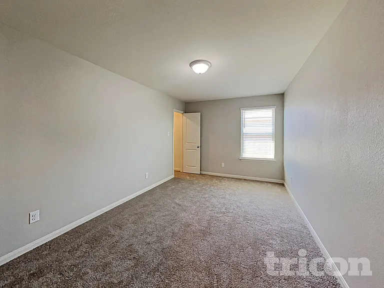 524 Yearwood Ln — Photo 14