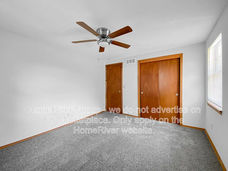 3734 NE 42nd Ter — Photo 11