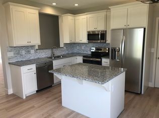 5786 Prairie Ridge Dr, Shoreview, MN 55126