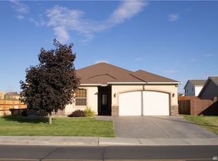523 N Paxson Dr, Moses Lake, WA 98837