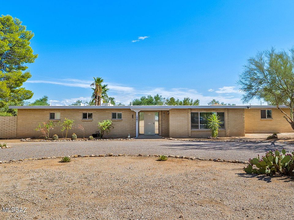 1st image of 1381 W San Nicolas Dr