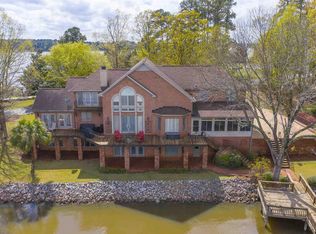55 Pointe Ln, Prosperity, SC 29127