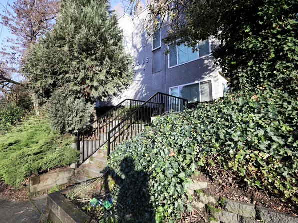 5018 11th Ave NE, Seattle, WA