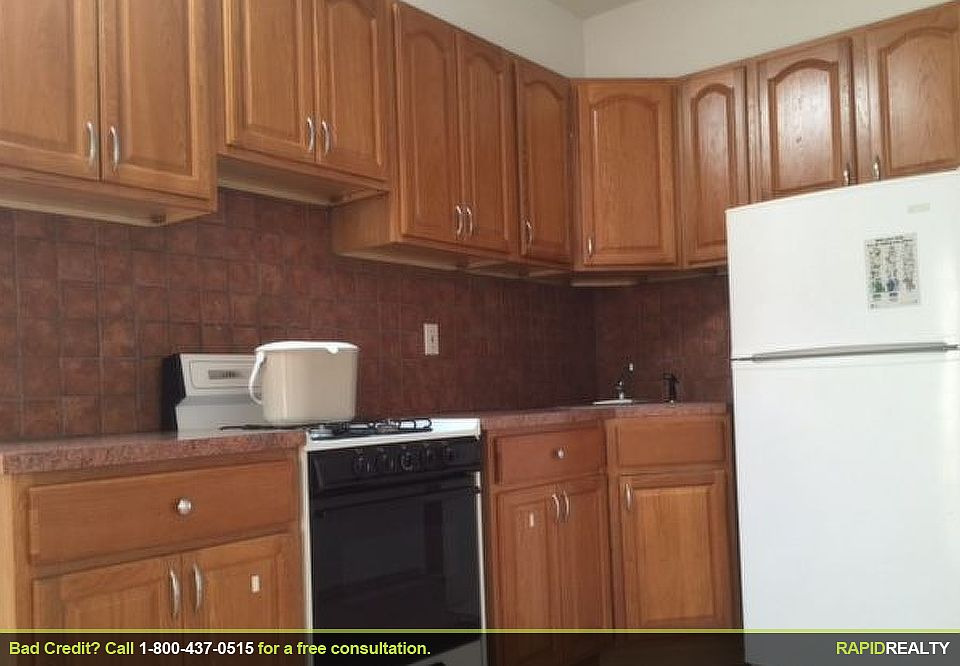 1st image of 528 6th Ave APT 3L