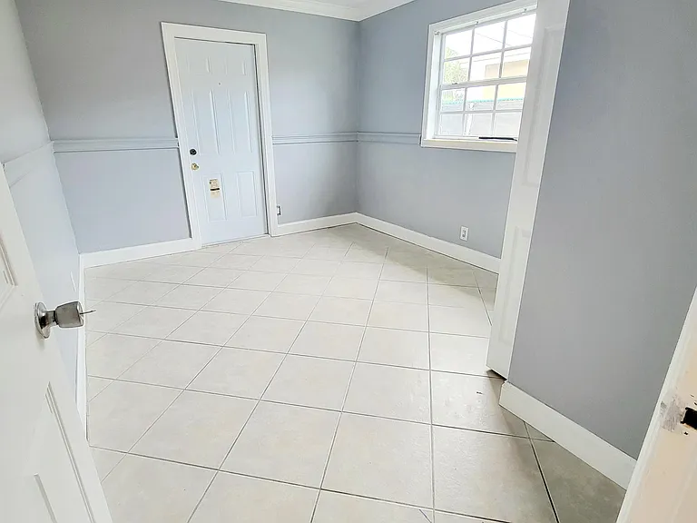 2021 NW 64th Ave #A — Photo 18
