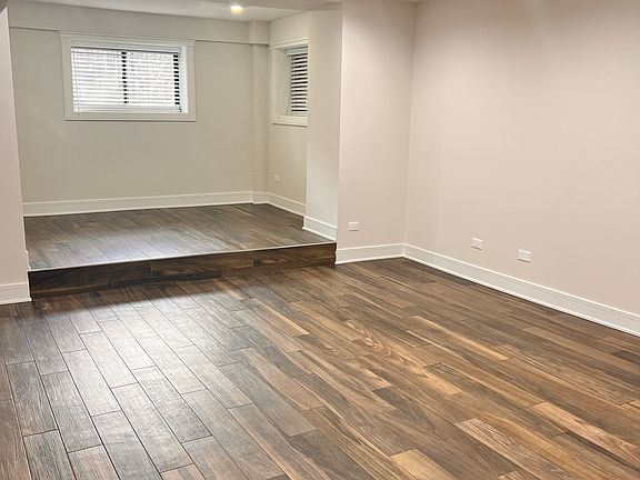 4th image of 4416 N Wolcott Ave #G