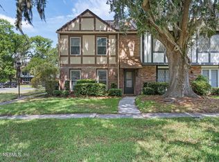 8195 Trafalgar Sq, Jacksonville, FL 32217