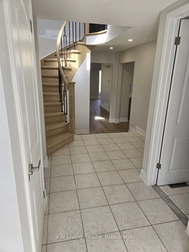 4 bed, $3,600 — Photo 3