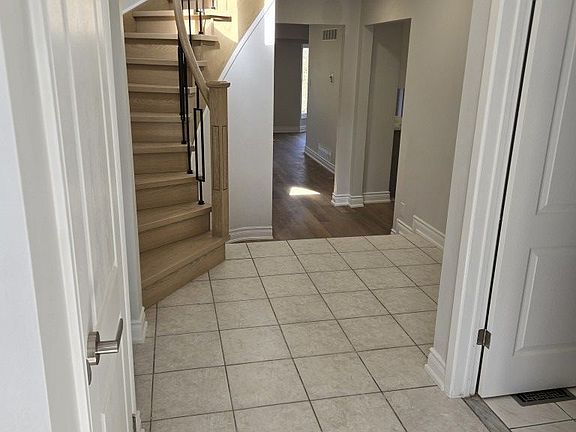 3rd image of 58 Roughfield Cres