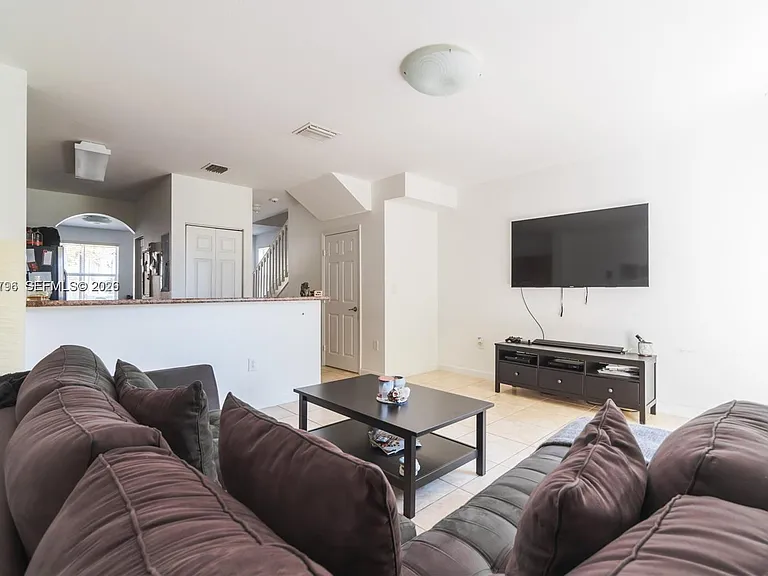 3065 SE 1st Dr #1 — Photo 12