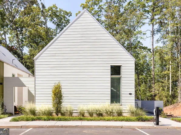 1290 Lupo Loop, Chattahoochee Hills, GA 30268