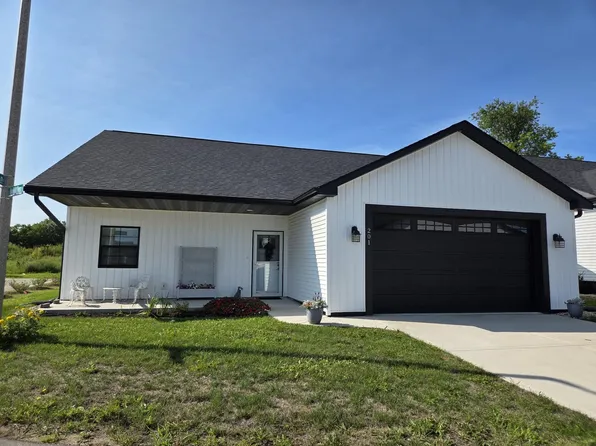 201 Boann Ter, Belleville, WI 53508