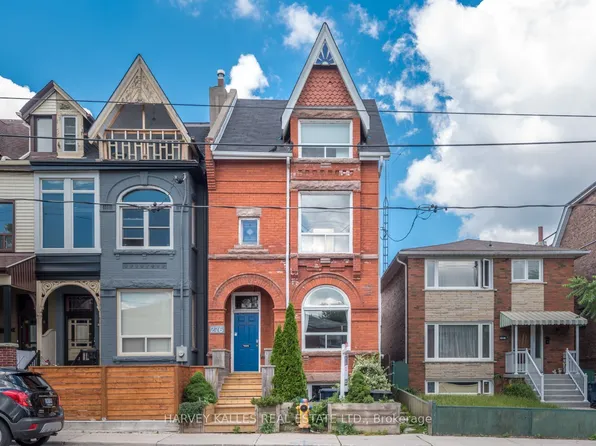 276 Ossington Ave #A, Toronto, ON M6J 3A3