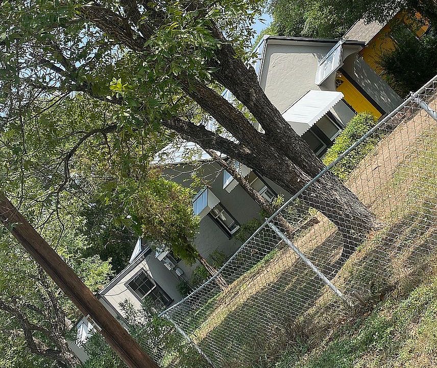1st image of 414 Lucille St