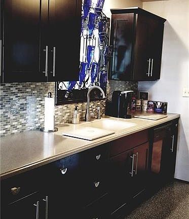 Eat in kitchen