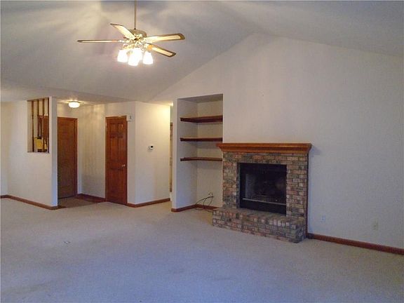 3rd image of 3805 N Strahl Dr