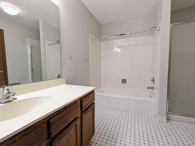 829 N Tamarac Blvd — Photo 12