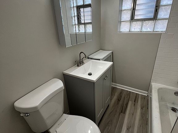 5th image of 4928 W 24th Pl