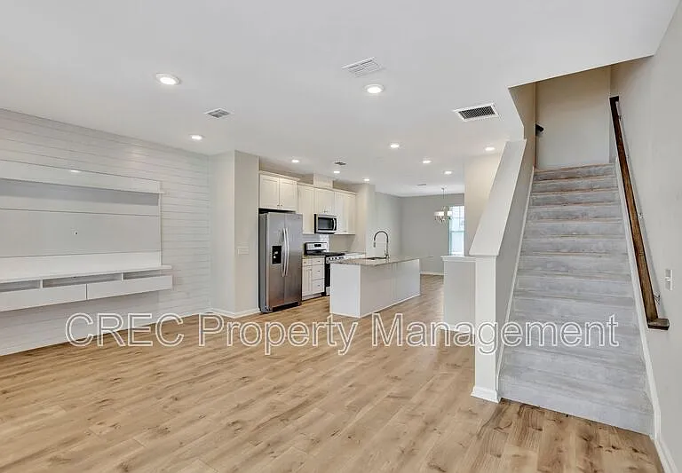 306 Pathfinder Way — Photo 17