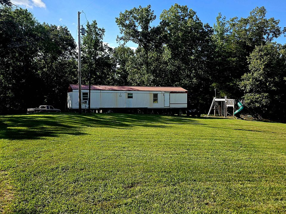 1st image of 521 Cedar Knob Rd