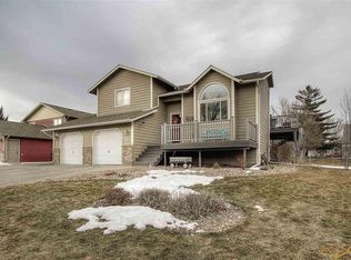 98 Windslow Dr, Rapid City, SD 57701