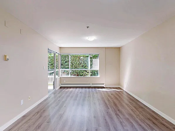 2475 West 4th Avenue, 2475 W 4th Ave #117, Vancouver, BC V6K 1P4