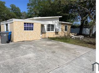 11 Miami Gardens Rd, Hollywood, FL 33023