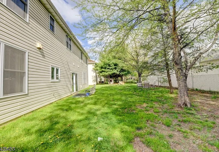 26 Pine Ln — Photo 20
