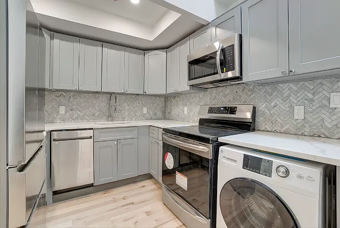 Building Photo - 176 Bayard St #3F