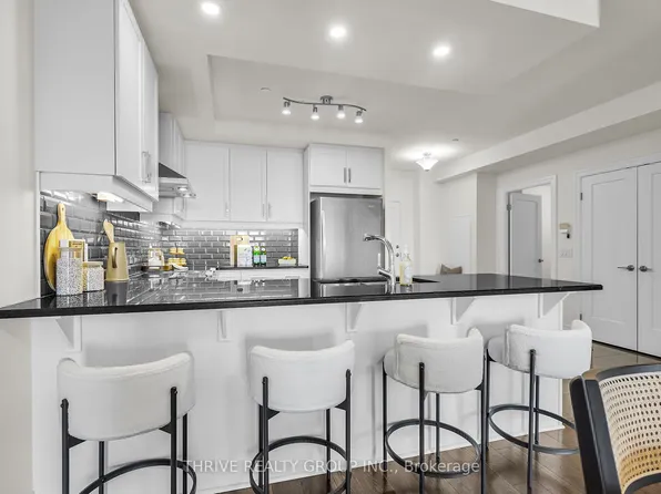 505 Talbot St #2202, London, ON N6A 2S6