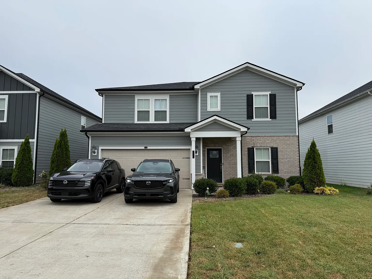 4 bed, 3.5 bath, 2810 sqft, $2,700 — Photo 1