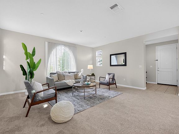 3rd image of 1005 S Fowler Ln