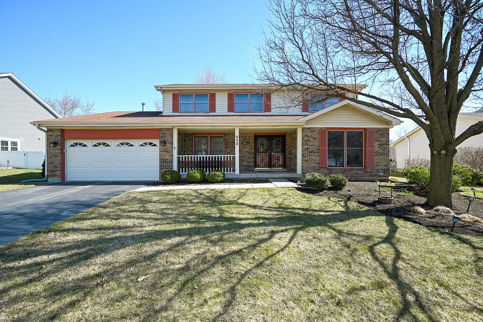 658 David Ln photo 1