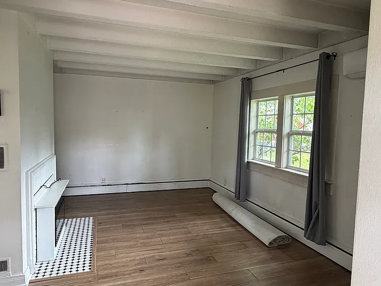 208 Pope St — Photo 13