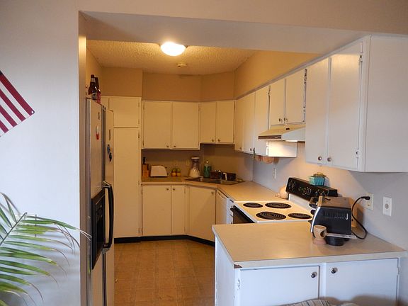 2nd image of 509 11th St APT 4003