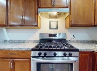 5767 Belcrest St, Houston, TX 77033