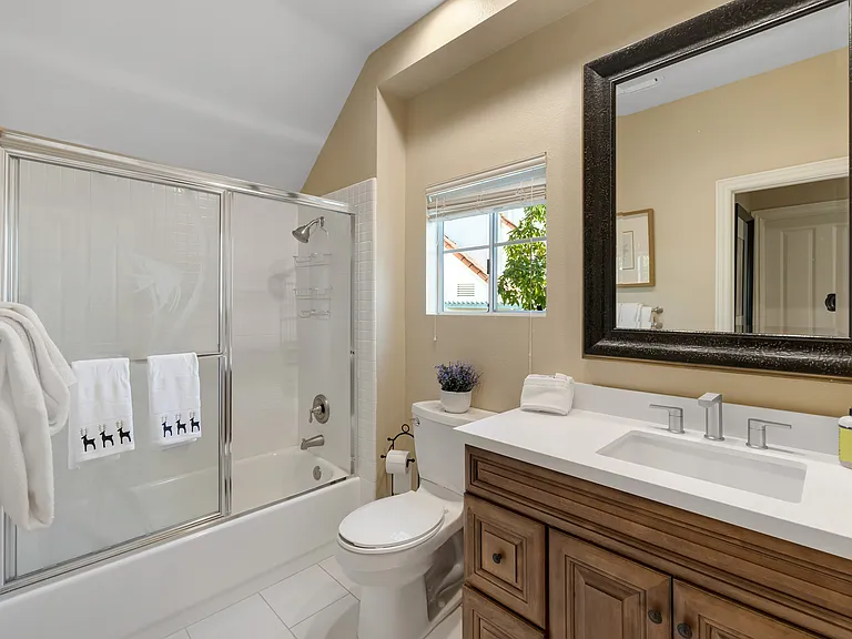 48 La Paloma — Photo 32