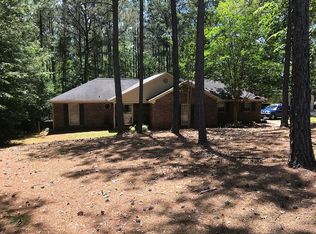 21 Lookout Dr, Hamilton, GA 31811