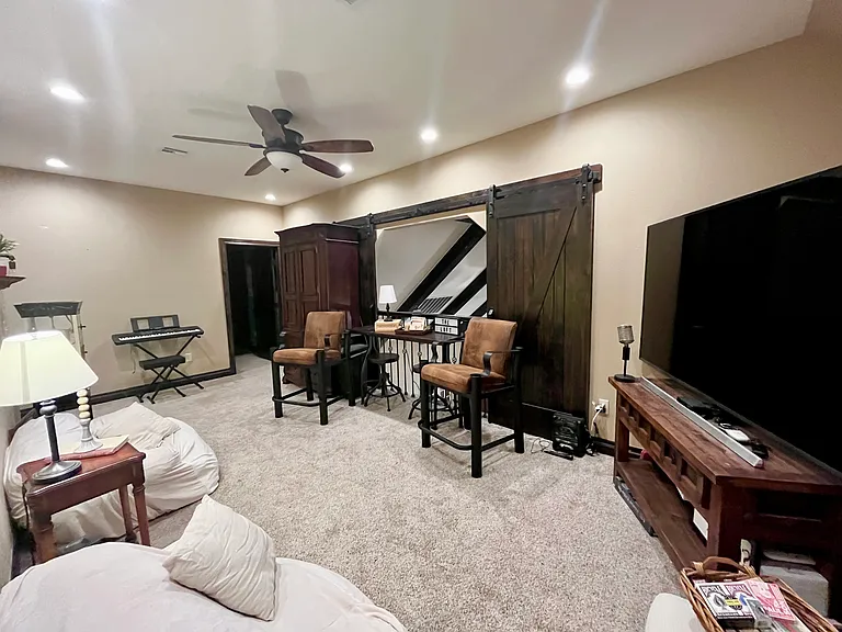 575 Chateau Bnd — Photo 15