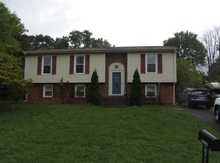 2935 Creekwood Dr, Salem, VA 24153