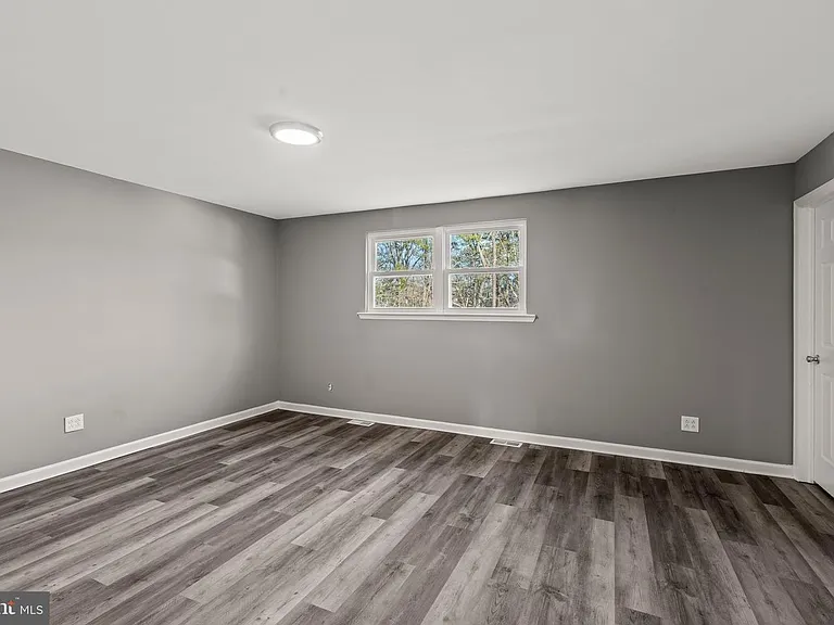 2344 Fernwood Ave — Photo 20
