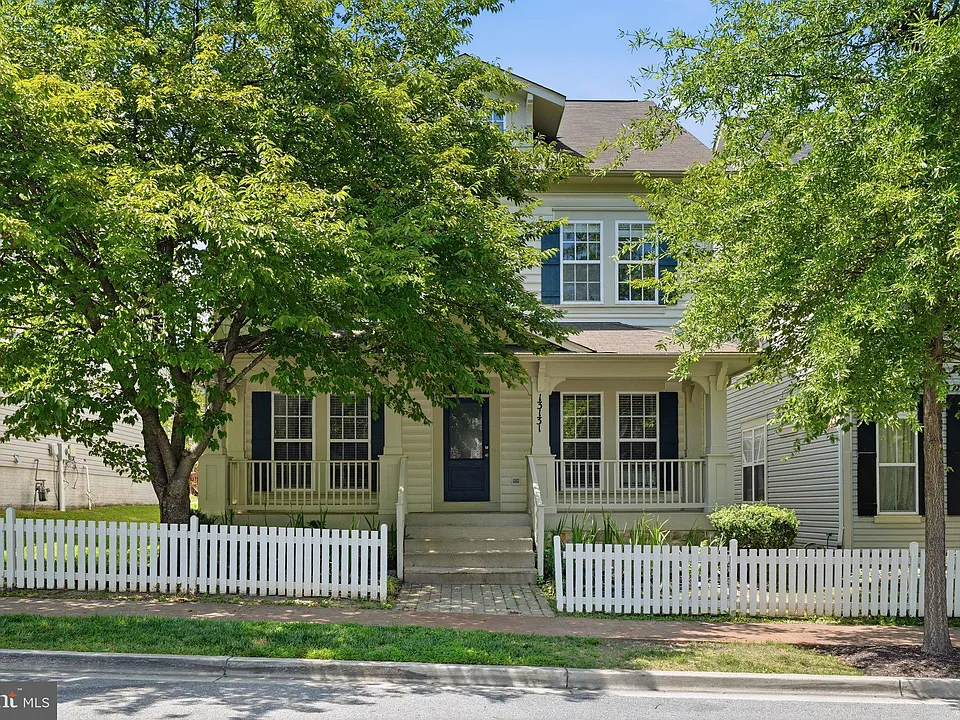 13131 Clarksburg Square Rd