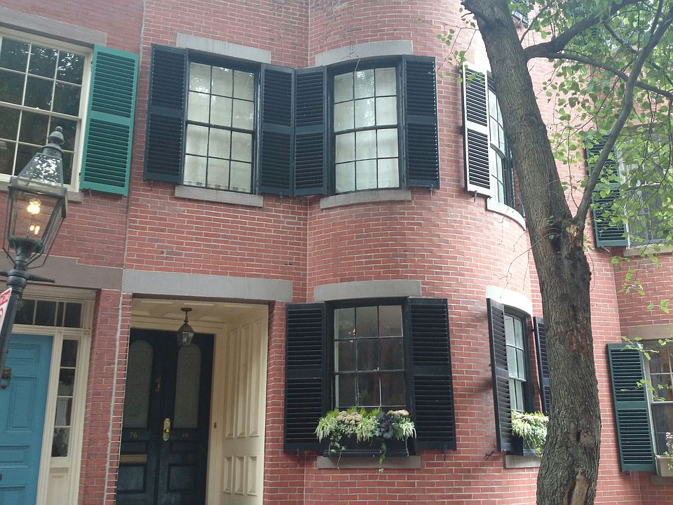 2nd image of 76 Pinckney St