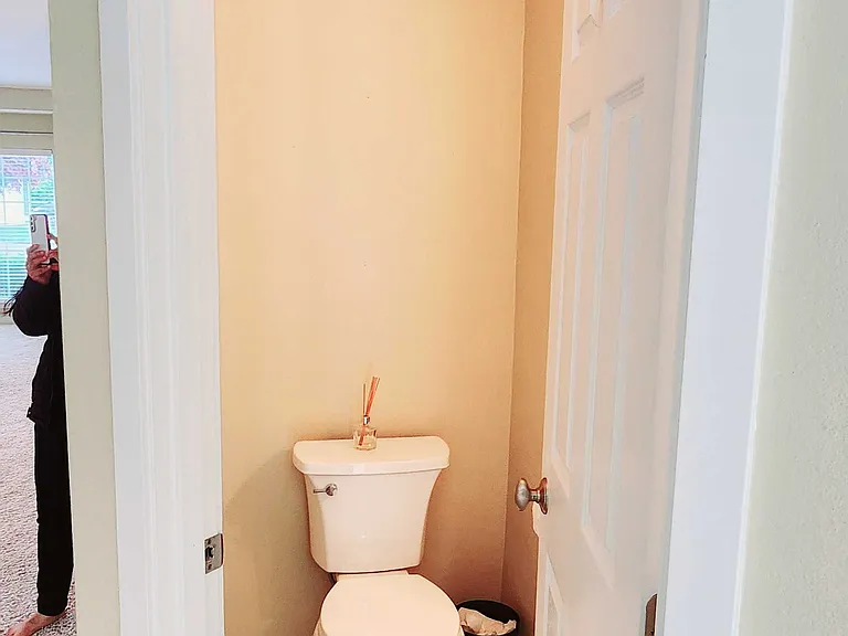 Floor1_Bath_1